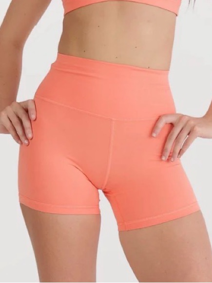 Nwot Kyodan High-Waist Bike Shorts In Coral Peach
